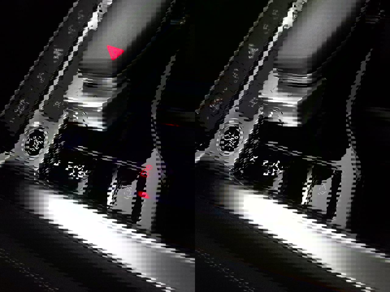 Certified 2021 Audi e-tron Premium w/ Convenience Plus Package image 17