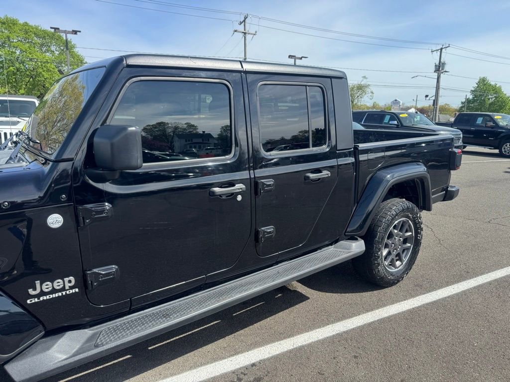 Used 2020 Jeep Gladiator Overland AWD/4WD image 12