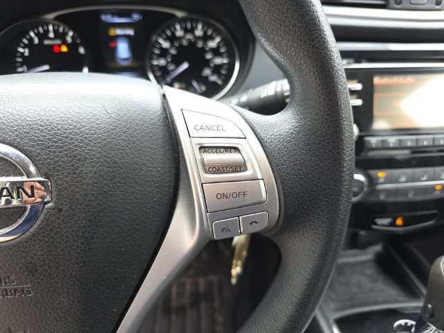 Used 2016 Nissan Rogue S FWD image 16
