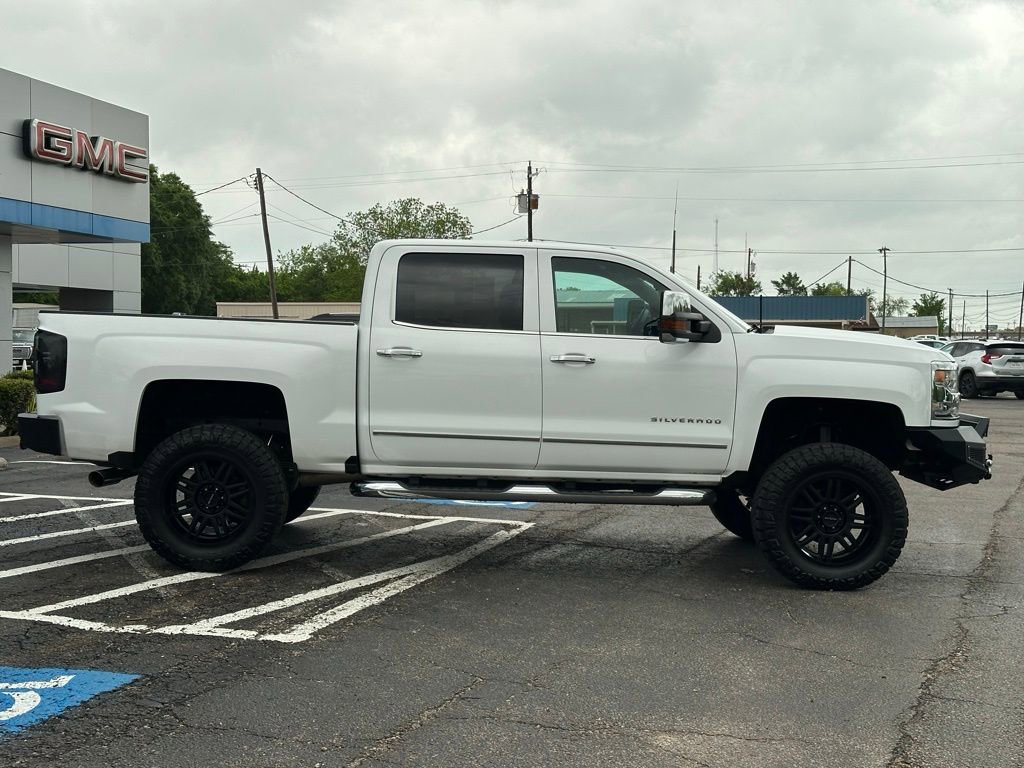 Used 2018 Chevrolet Silverado 1500 LTZ w/ LTZ Plus Package image 4