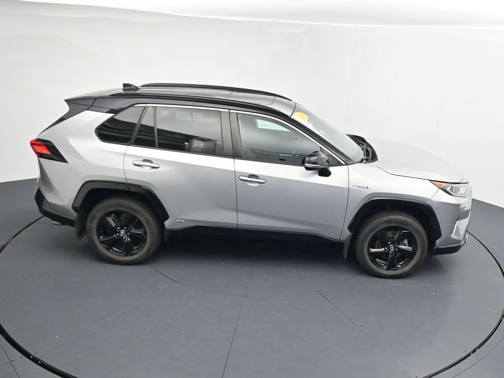 Used 2021 Toyota RAV4 XSE AWD/4WD image 32