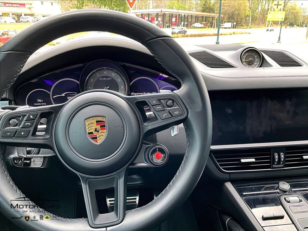 Used 2022 Porsche Cayenne Turbo GT image 19