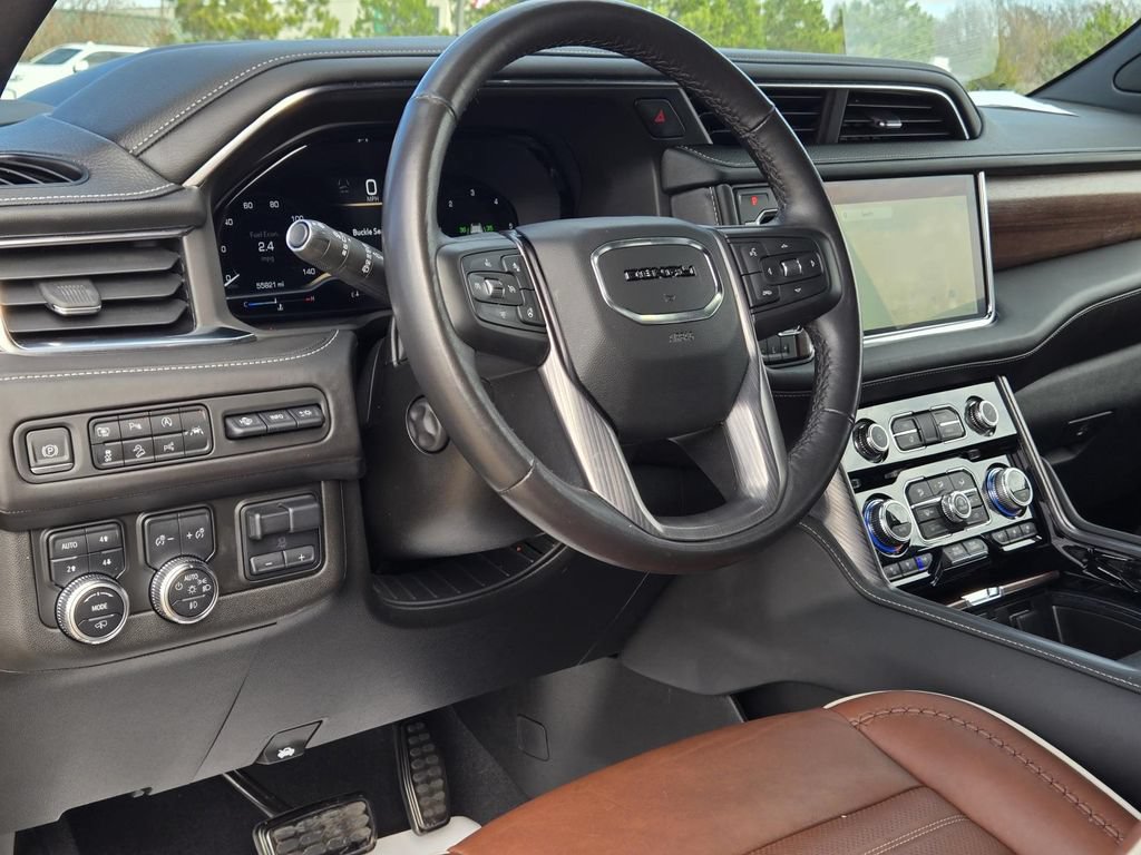 Used 2023 GMC Yukon XL Denali Ultimate AWD/4WD image 21