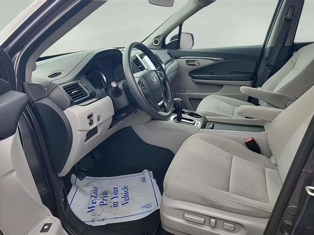 Used 2017 Honda Pilot EX image 12