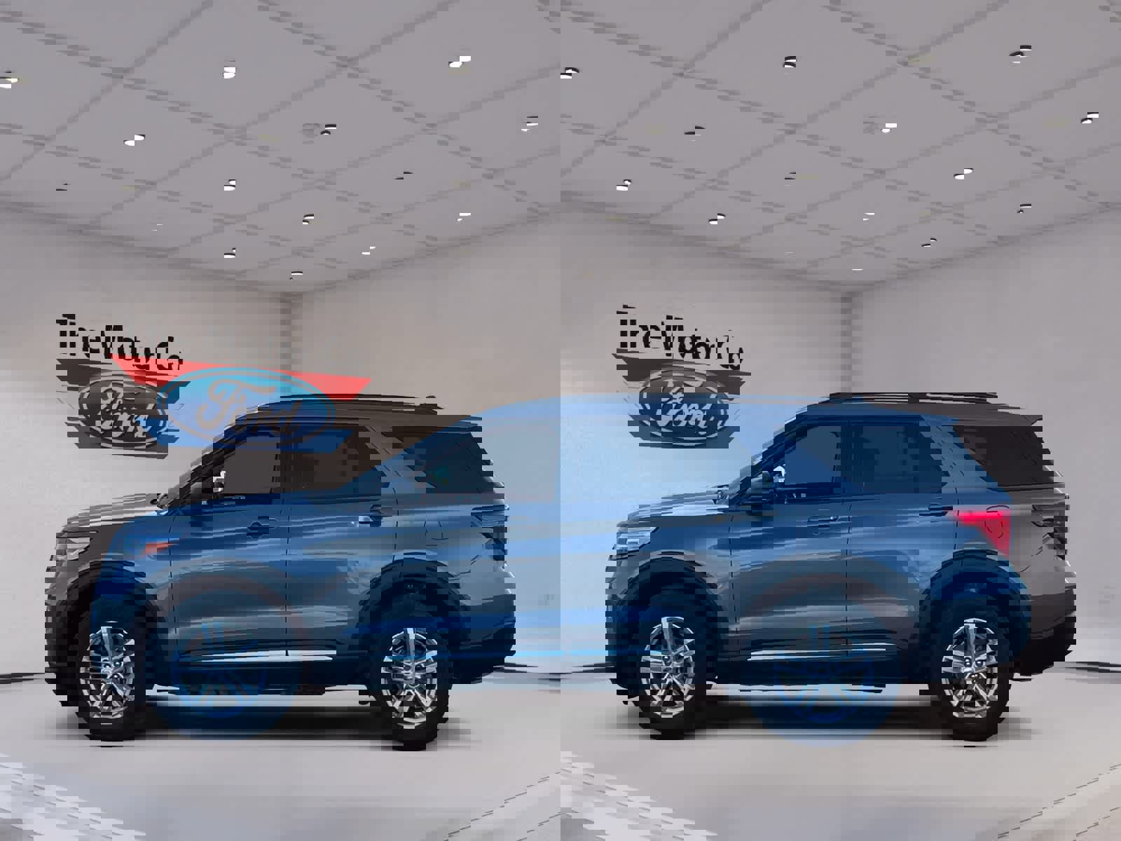 Certified 2023 Ford Explorer XLT w/ Equipment Group 202A image 8