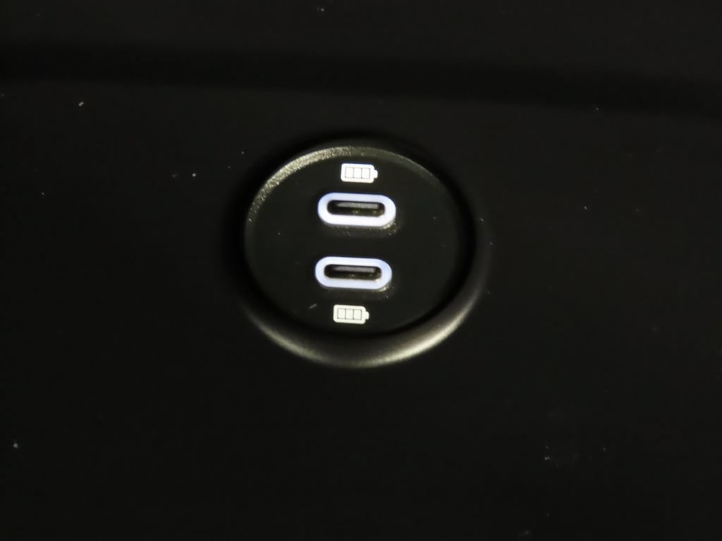 Certified 2026 Porsche Macan AWD/4WD image 34