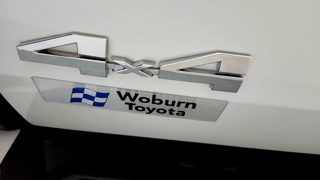 Certified 2022 Toyota Tundra Limited AWD/4WD image 13