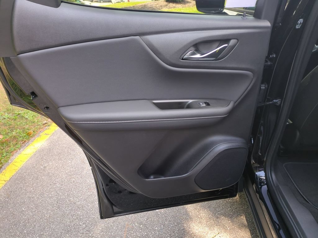 New 2026 Chevrolet Blazer LT FWD image 27