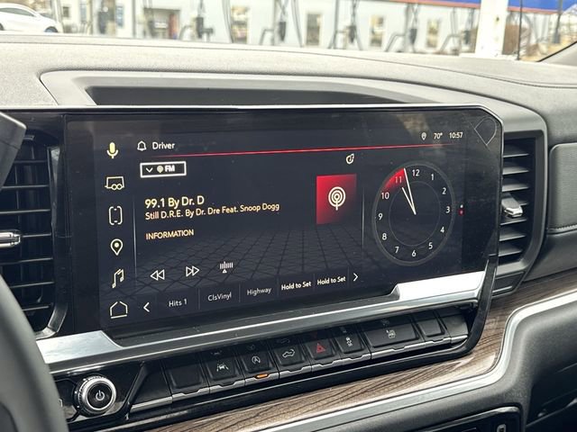 Used 2025 GMC Sierra 1500 Elevation image 17