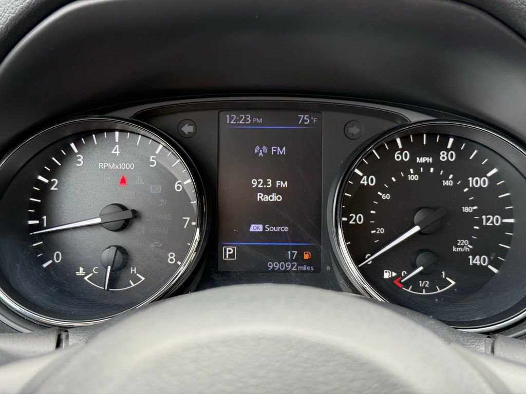 Used 2018 Nissan Rogue S image 32