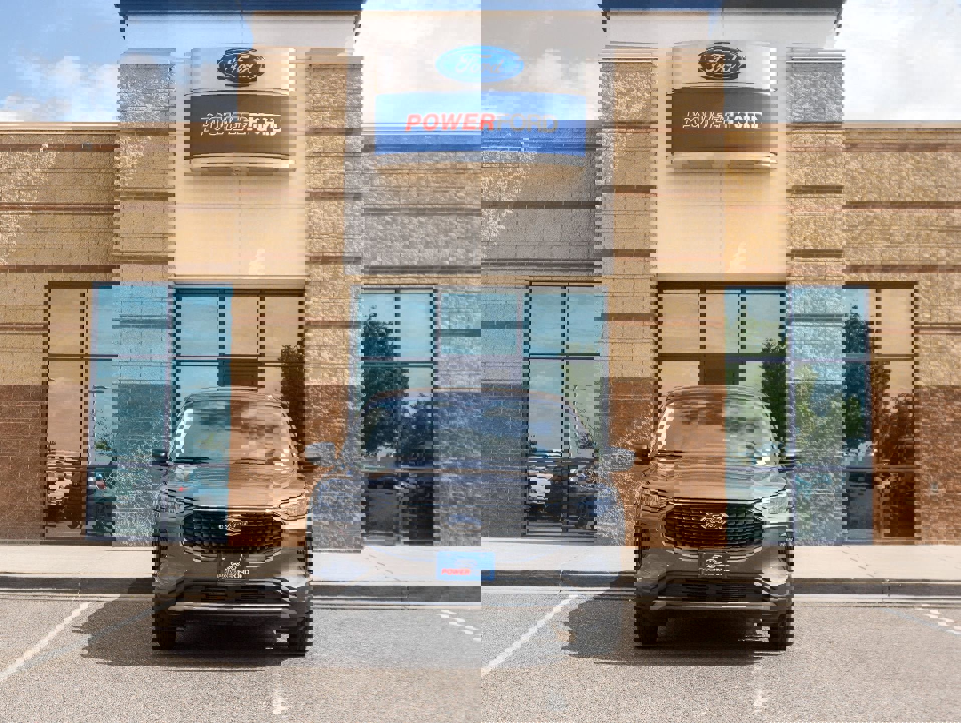 New 2025 Ford Escape Active w/ Active Premium Tech Pack image 3