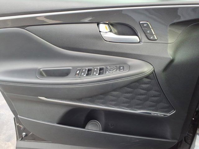 Used 2023 Hyundai Santa Fe Limited image 22