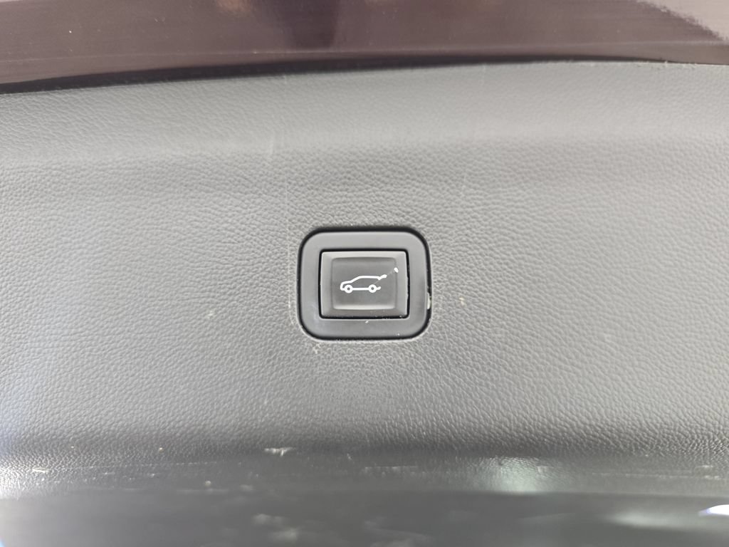 Used 2019 Buick Enclave Premium w/ Experience Buick Package AWD/4WD image 16
