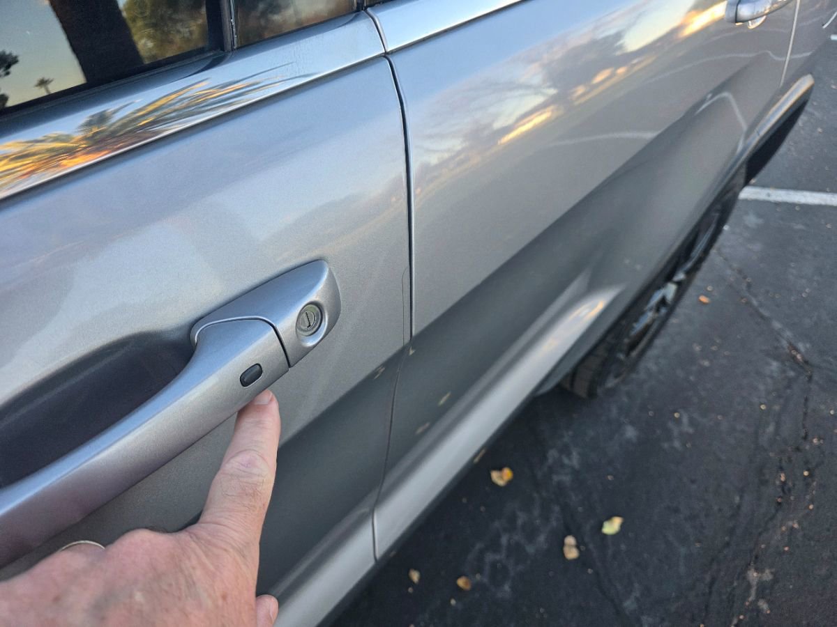 Used 2018 Jeep Grand Cherokee Laredo image 19