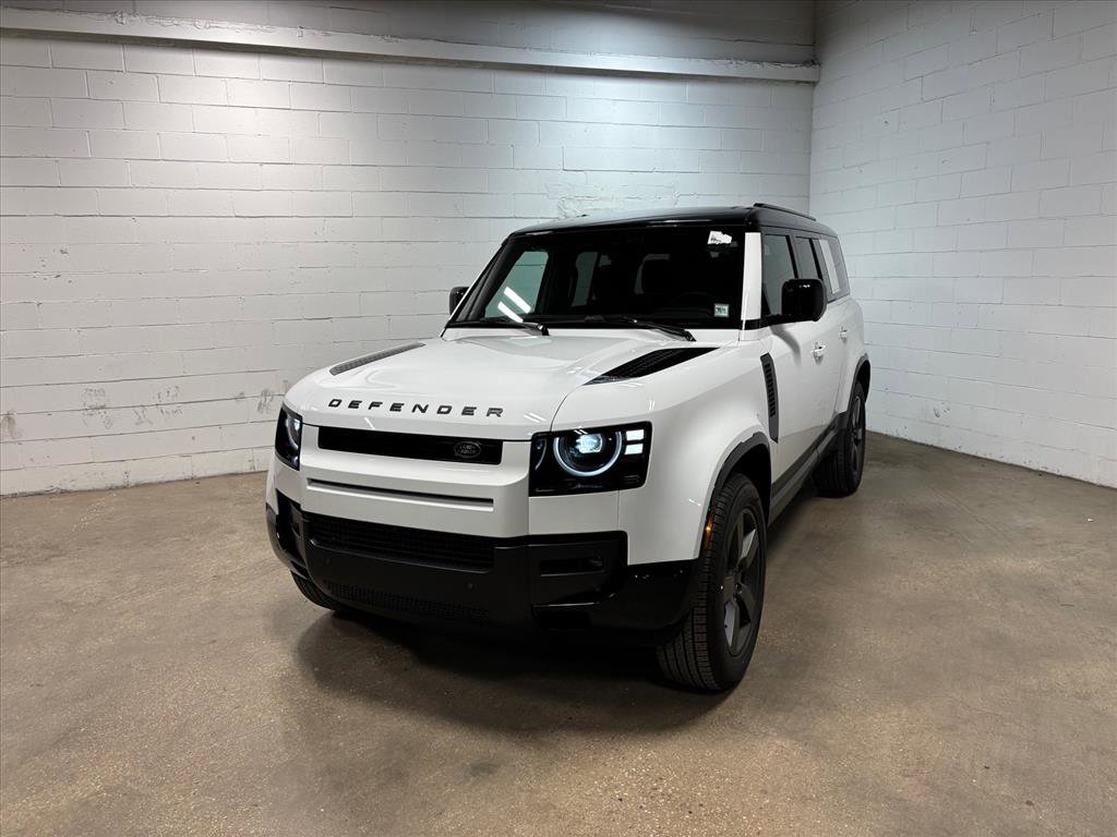 New 2026 Land Rover Defender 130 X-Dynamic SE video 2