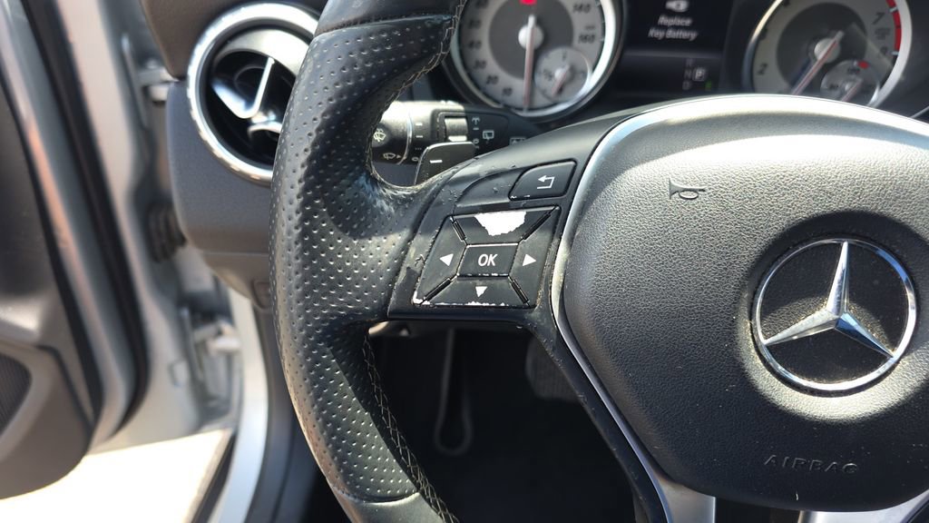 Used 2015 Mercedes-Benz GLA 250 4MATIC image 17