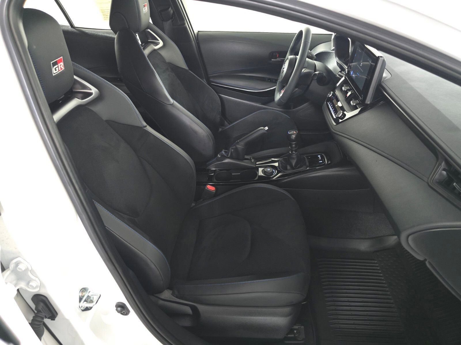 Used 2024 Toyota Corolla Premium image 23