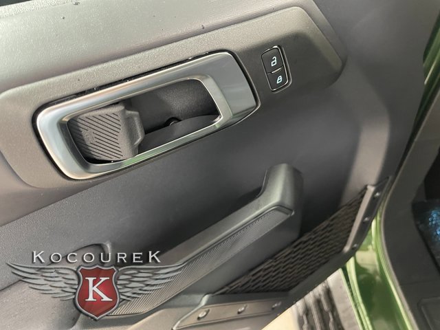New 2025 Ford Bronco Outer Banks w/ Sasquatch Package image 19