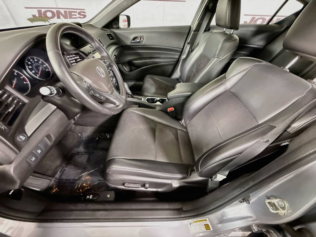 Used 2017 Acura ILX w/ Premium & A-SPEC Package FWD image 25