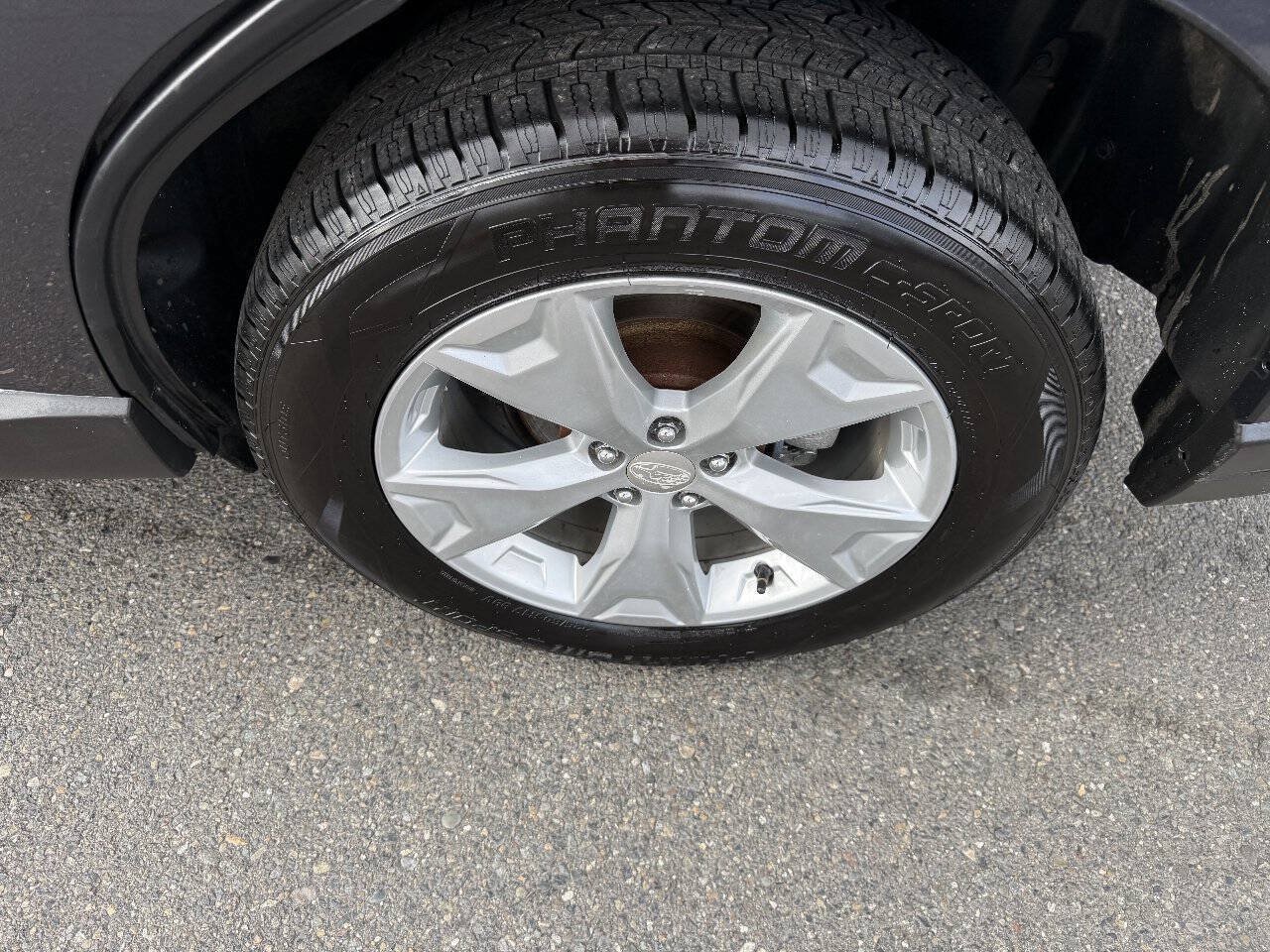 Used 2015 Subaru Forester 2.5i w/ Alloy Wheel Package AWD/4WD image 10