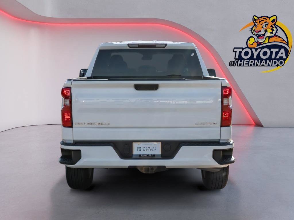 Used 2025 Chevrolet Silverado 1500 Custom image 6