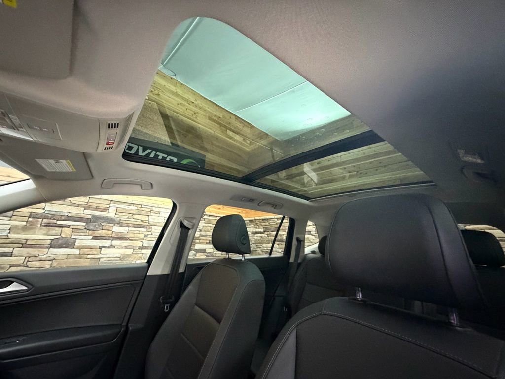 Used 2020 Volkswagen Tiguan SEL image 21