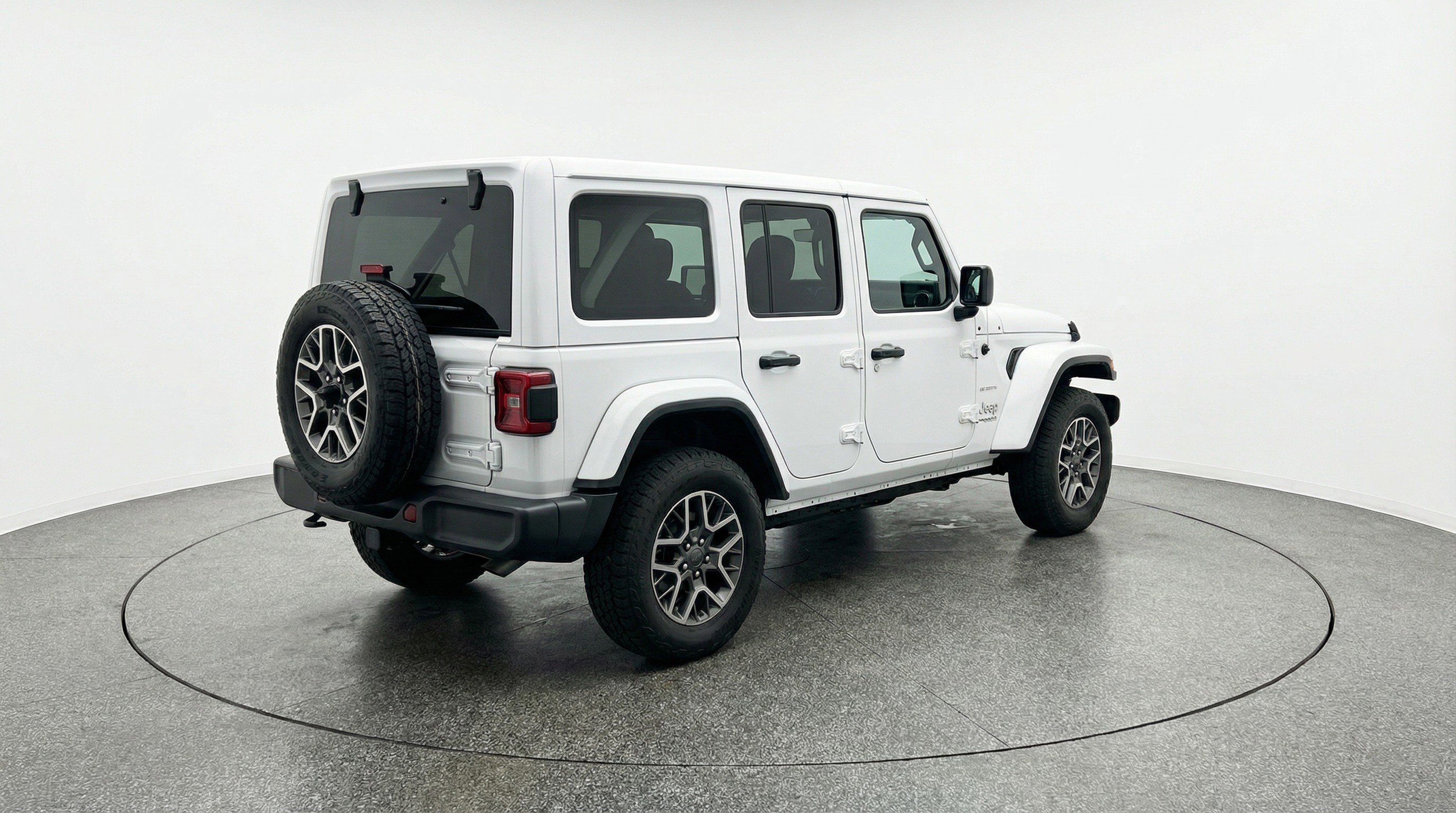 Used 2025 Jeep Wrangler Sahara image 9