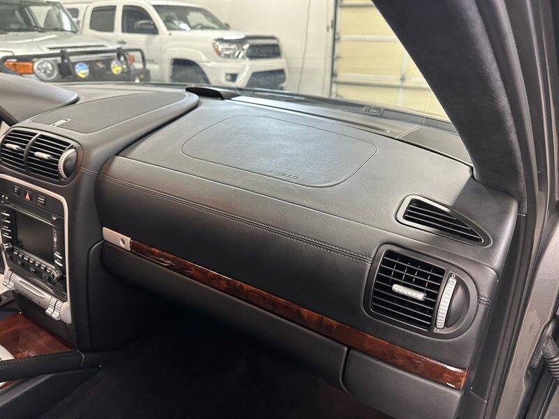 Used 2009 Porsche Cayenne GTS AWD/4WD image 31