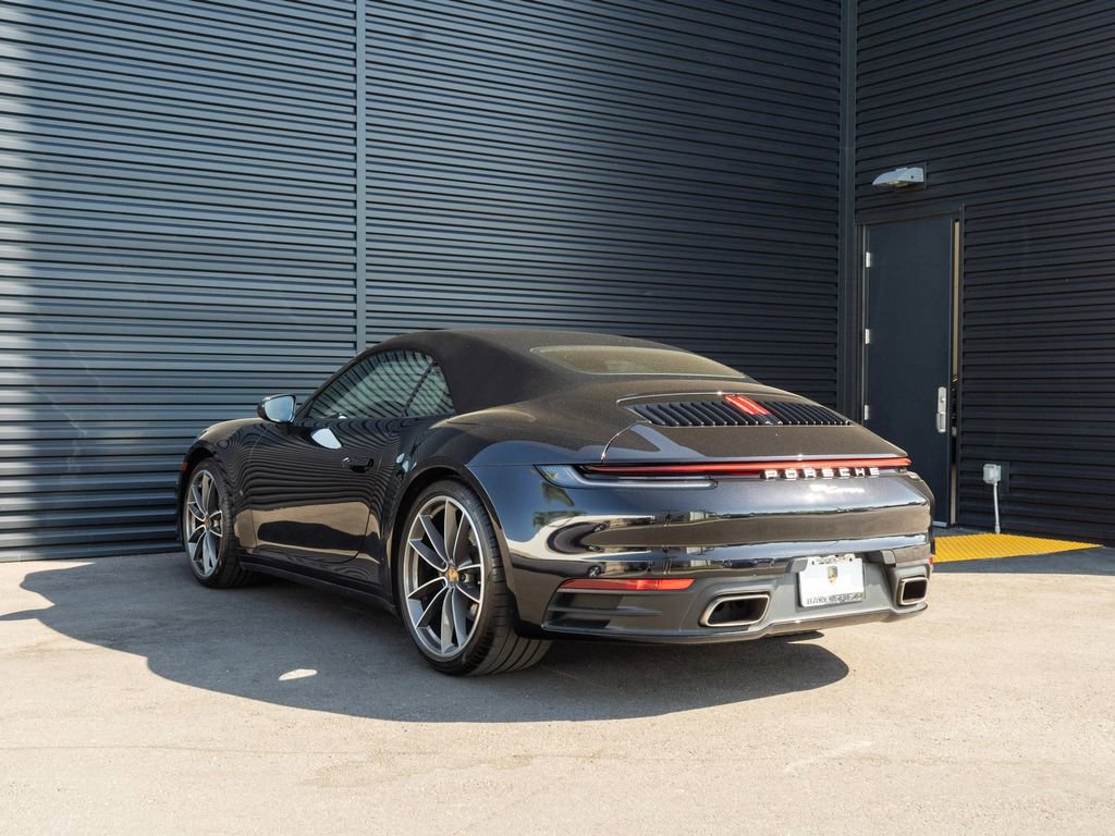 Used 2021 Porsche 911 Carrera image 3