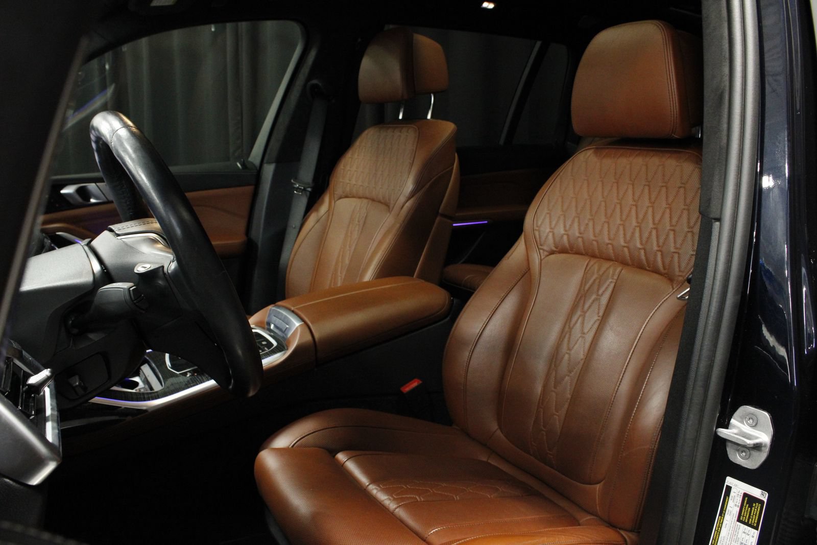Used 2024 BMW ALPINA XB7 AWD/4WD image 18