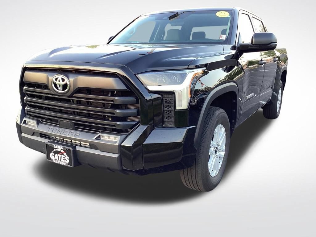 Used 2024 Toyota Tundra SR5 AWD/4WD image 5