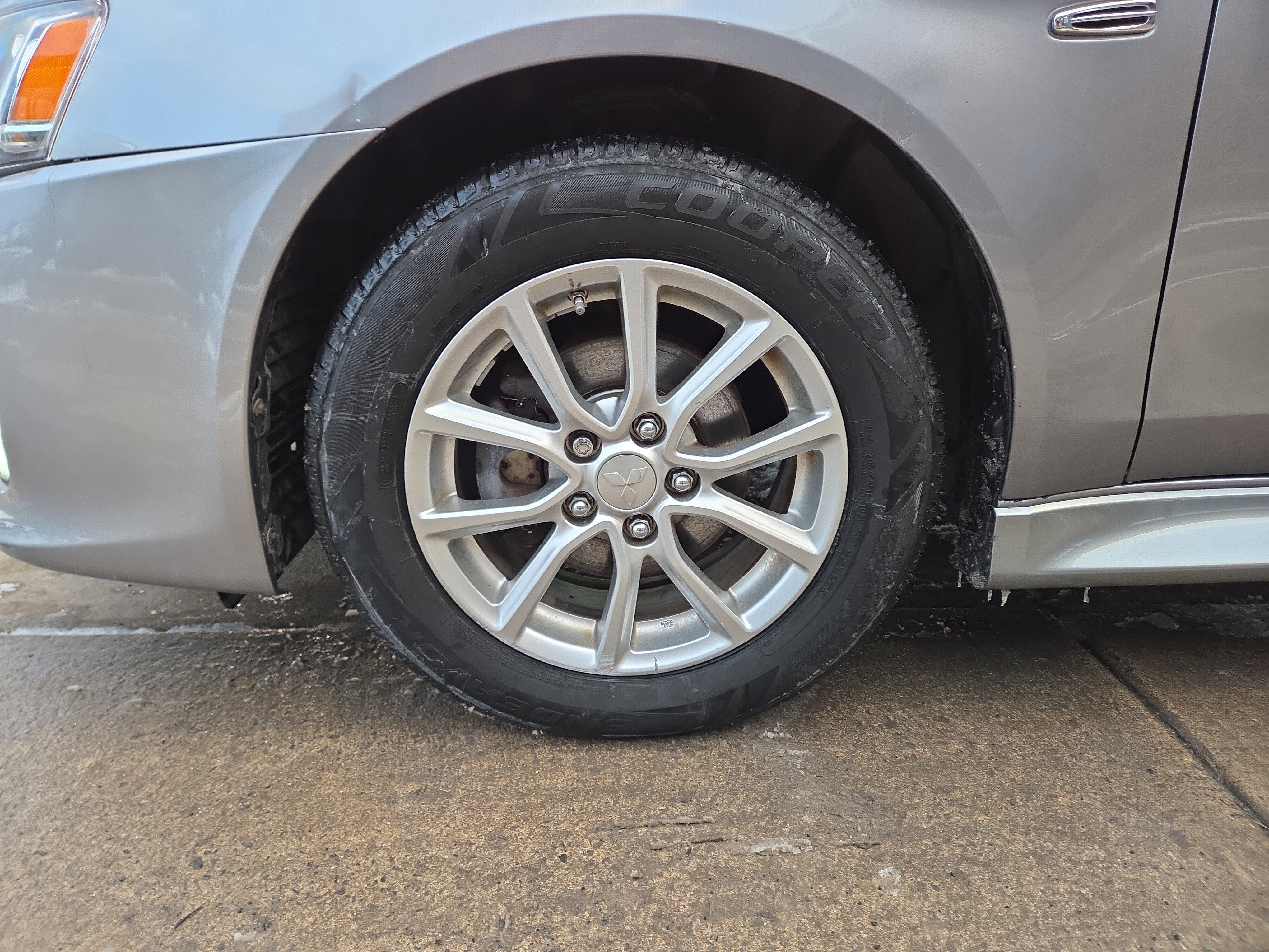 Used 2016 Mitsubishi Lancer ES image 10