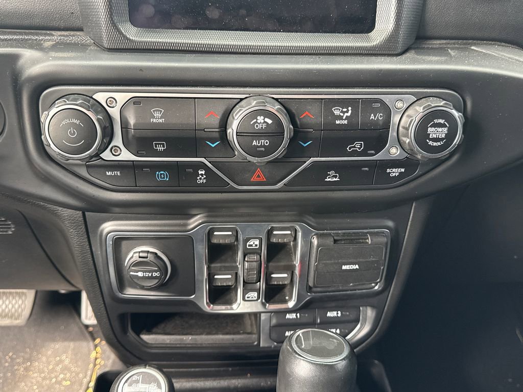 Used 2023 Jeep Wrangler Unlimited Sahara image 21