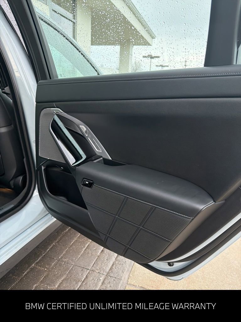 Certified 2024 BMW 760i xDrive w/ Executive Package image 13