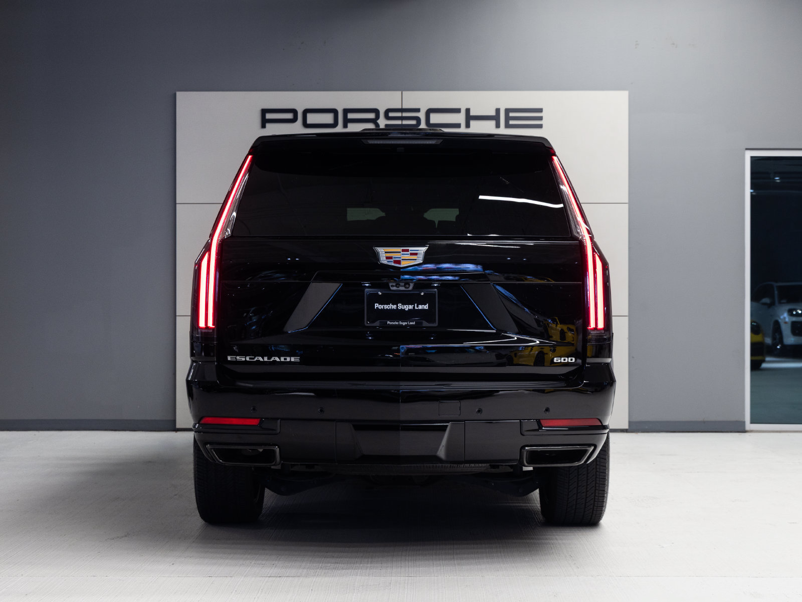 Used 2026 Cadillac Escalade Platinum Sport AWD/4WD image 6