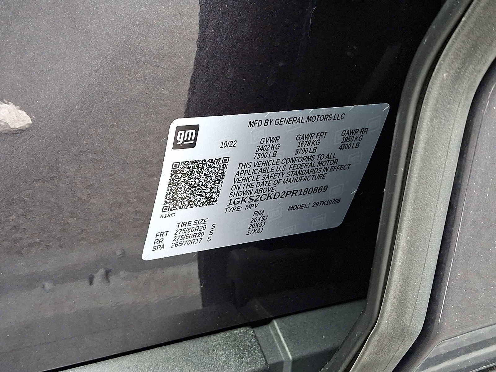 Used 2023 GMC Yukon AT4 w/ AT4 Premium Package AWD/4WD image 29