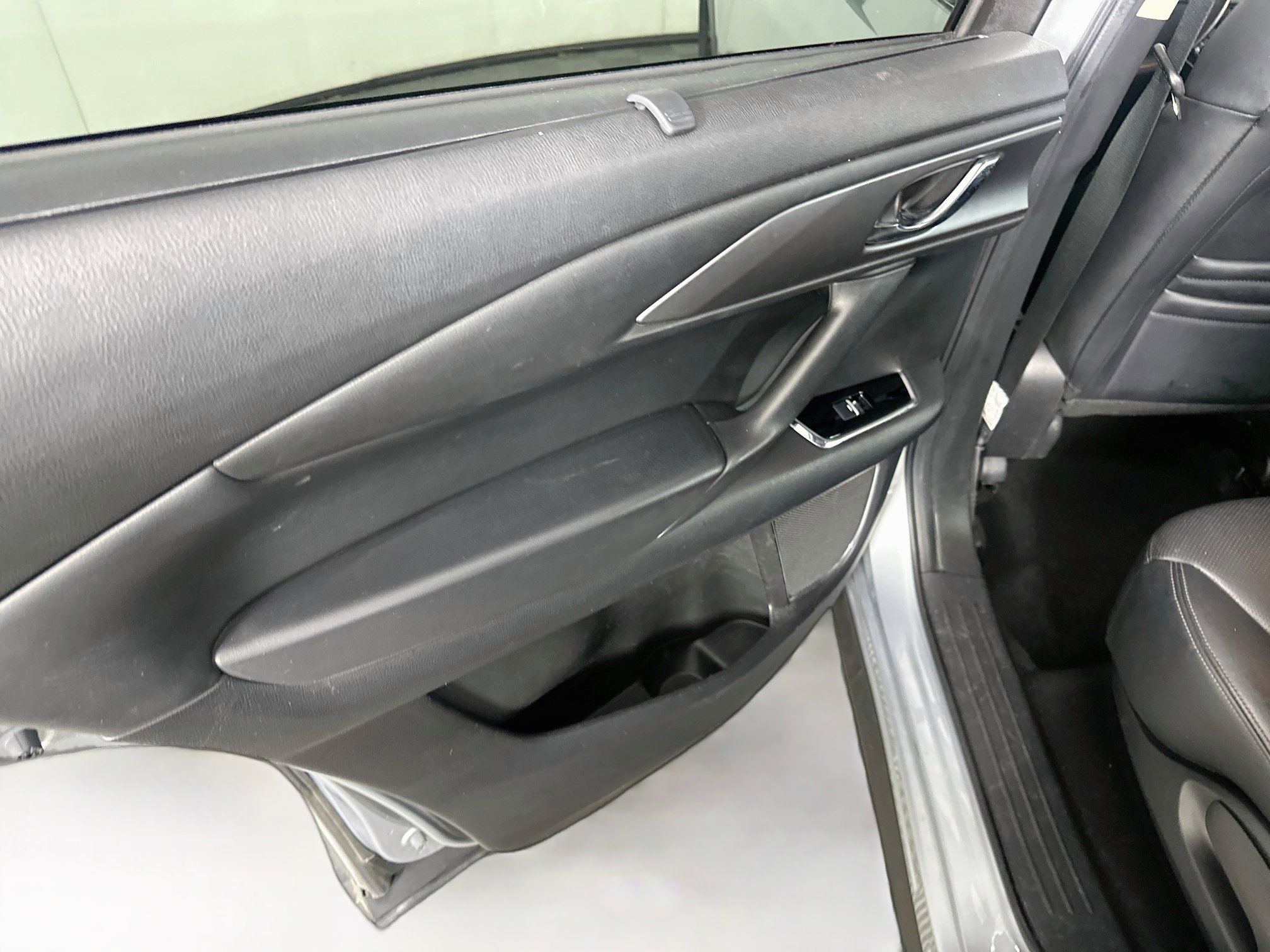 Used 2021 MAZDA CX-9 Touring w/ Touring Premium Package FWD image 27
