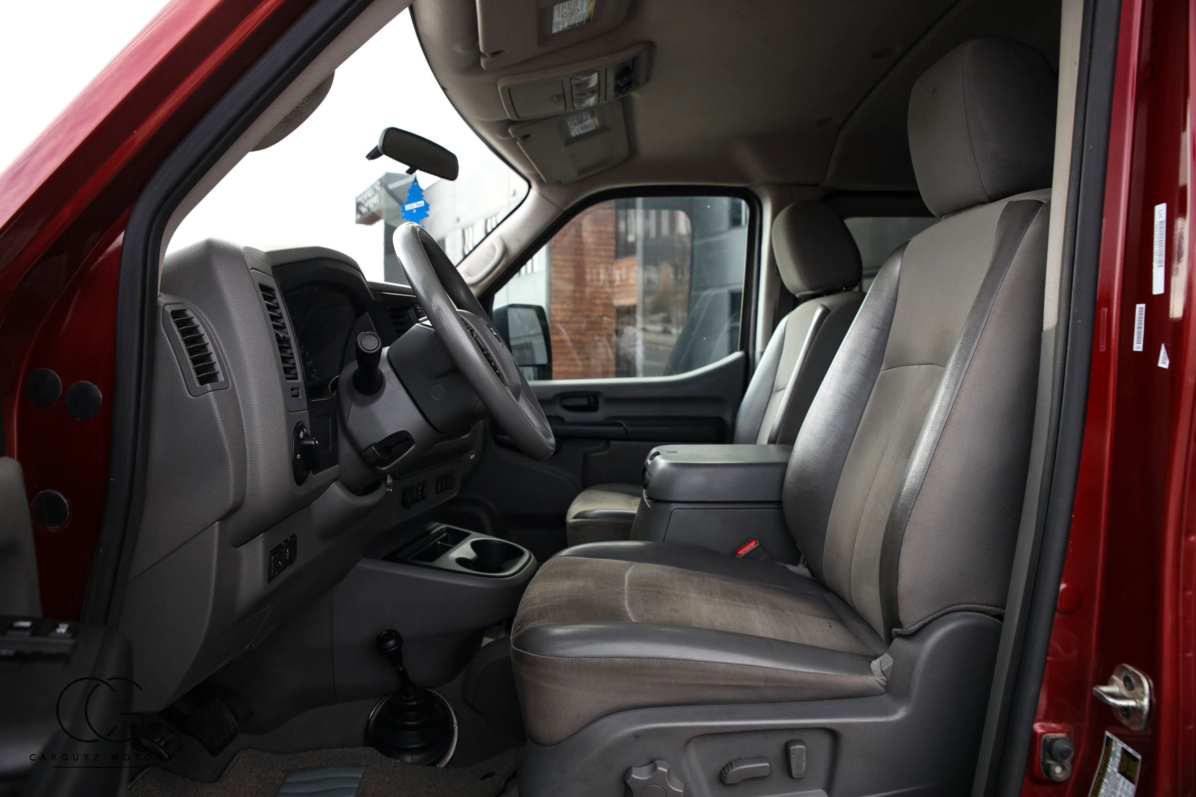 Used 2020 Nissan NV 3500 SV image 22