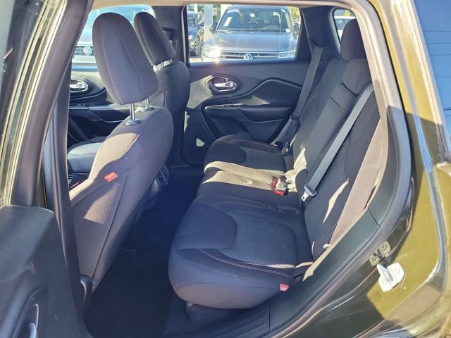 Used 2016 Jeep Cherokee 75th Anniversary FWD image 22