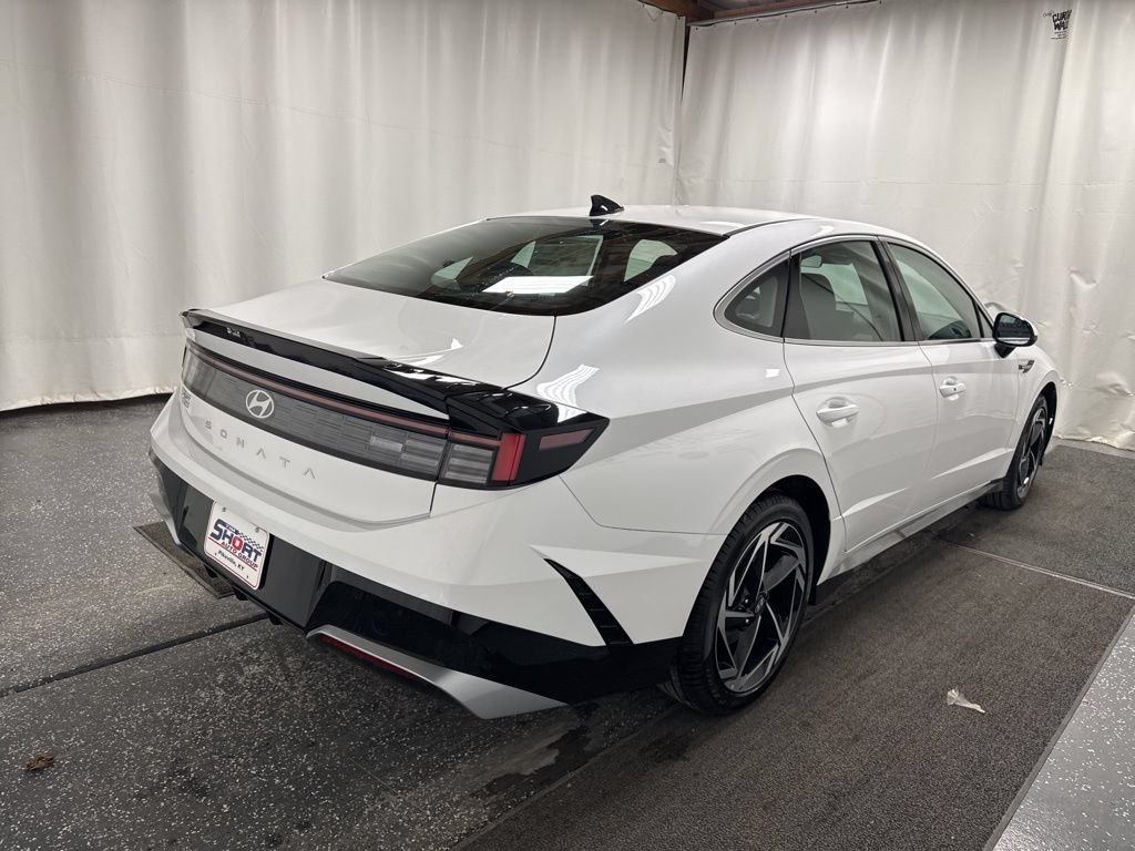 New 2026 Hyundai Sonata SEL FWD image 4