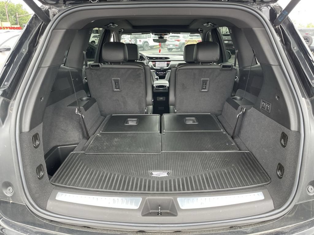 Used 2024 Cadillac XT6 Sport w/ Technology Package AWD/4WD image 24
