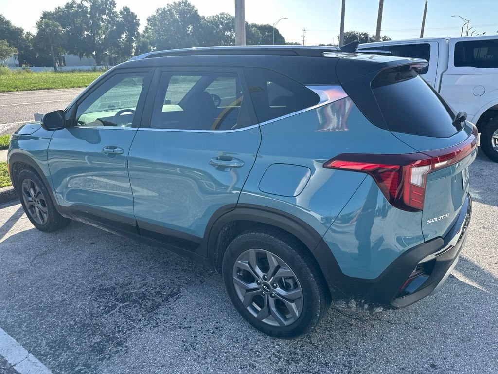 Used 2024 Kia Seltos S AWD/4WD image 5