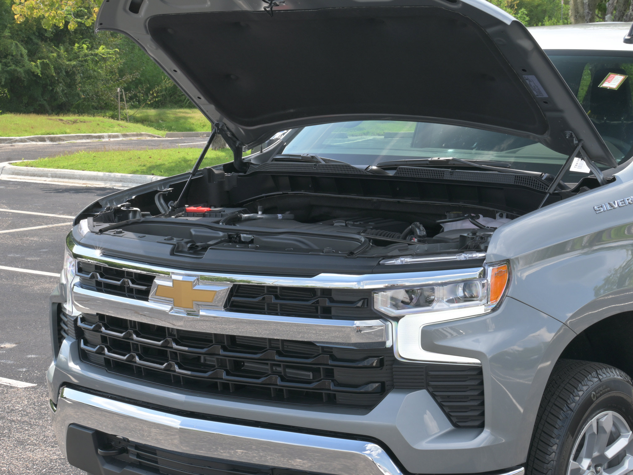 Used 2026 Chevrolet Silverado 1500 LT AWD/4WD image 8