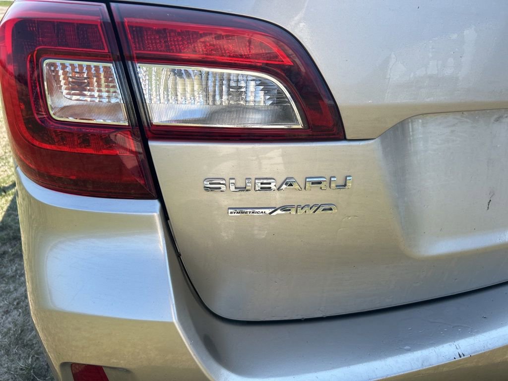 Used 2017 Subaru Outback 2.5i Premium image 4