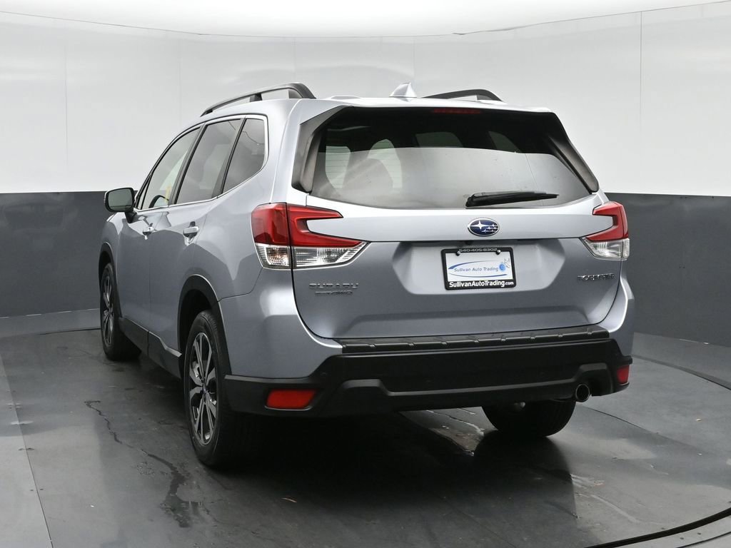 Used 2020 Subaru Forester Limited image 5
