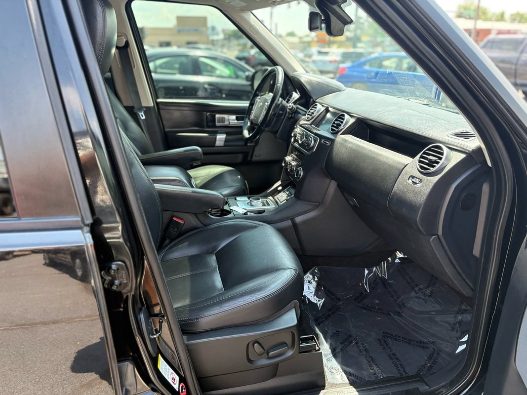 Used 2015 Land Rover LR4 HSE LUX AWD/4WD image 23