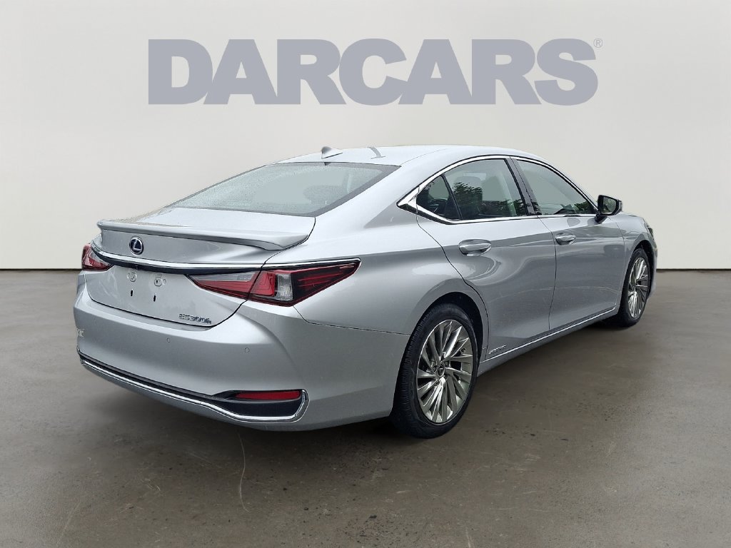 Used 2021 Lexus ES 300h w/ Accessory Package FWD image 6