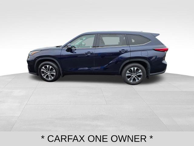 Used 2022 Toyota Highlander XLE image 3