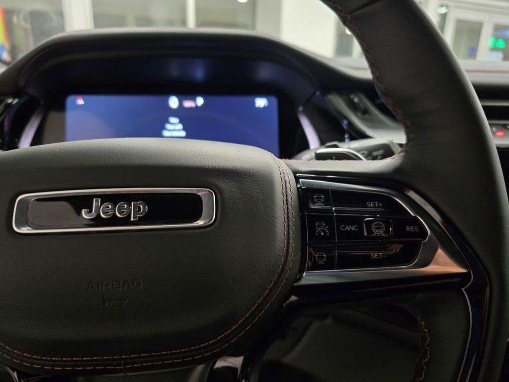 New 2026 Jeep Grand Cherokee Summit w/ Obsidian Package AWD/4WD image 21