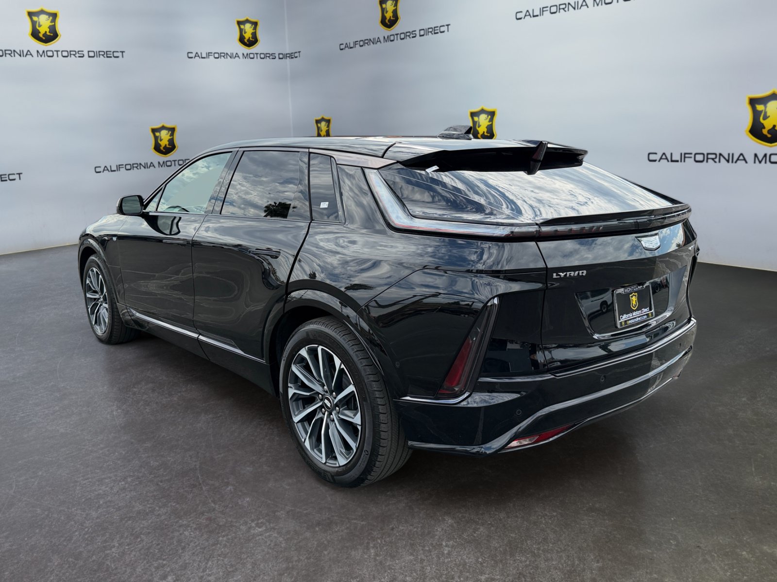 Used 2024 Cadillac Lyriq Sport RWD image 3